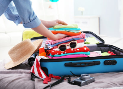 Como arrumar a mala perfeita para uma viagem longa?